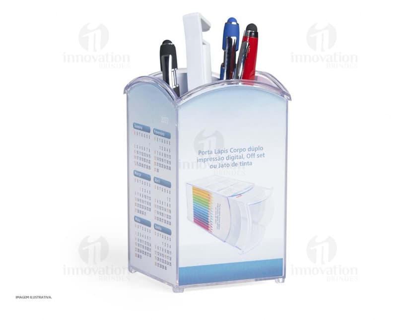 Porta Canetas feito de acrílico transparente com capacidade para até 10 canetas, visto de cima em uma mesa de escritório.