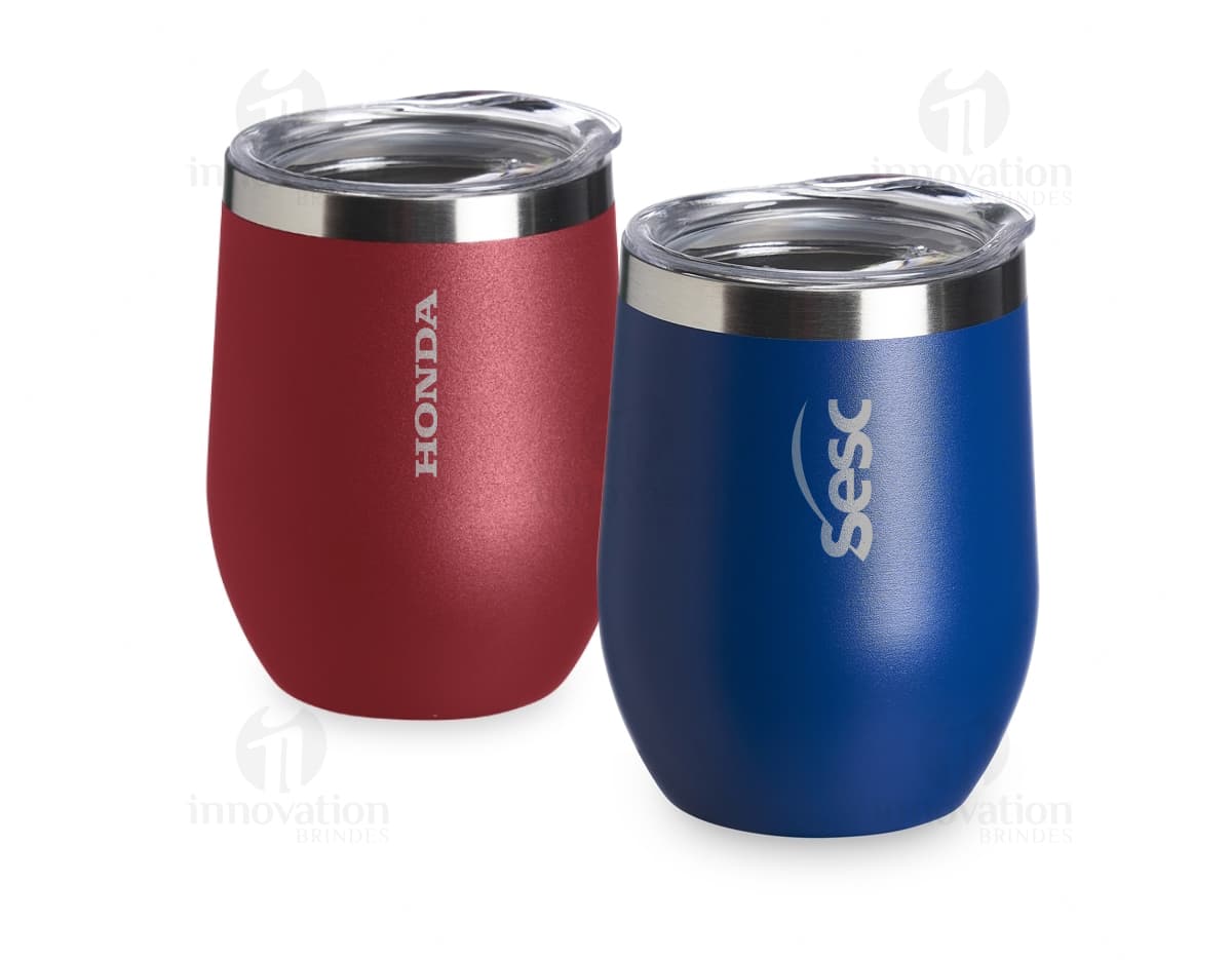 Copo inox 320ml prateado, ideal para armazenar bebidas com estilo e praticidade. Feito em alumínio, resistente e durável. Perfeito para uso diário ou como brinde personalizável. Adquira já o seu!