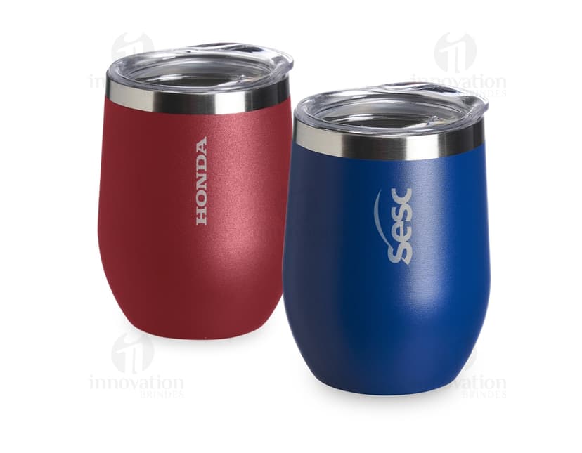Copo inox 320ml prateado, ideal para armazenar bebidas com estilo e praticidade. Feito em alumínio, resistente e durável. Perfeito para uso diário ou como brinde personalizável. Adquira já o seu!