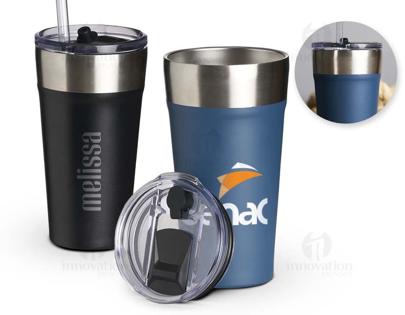 Copo térmico com canudo de 500ml na cor azul.