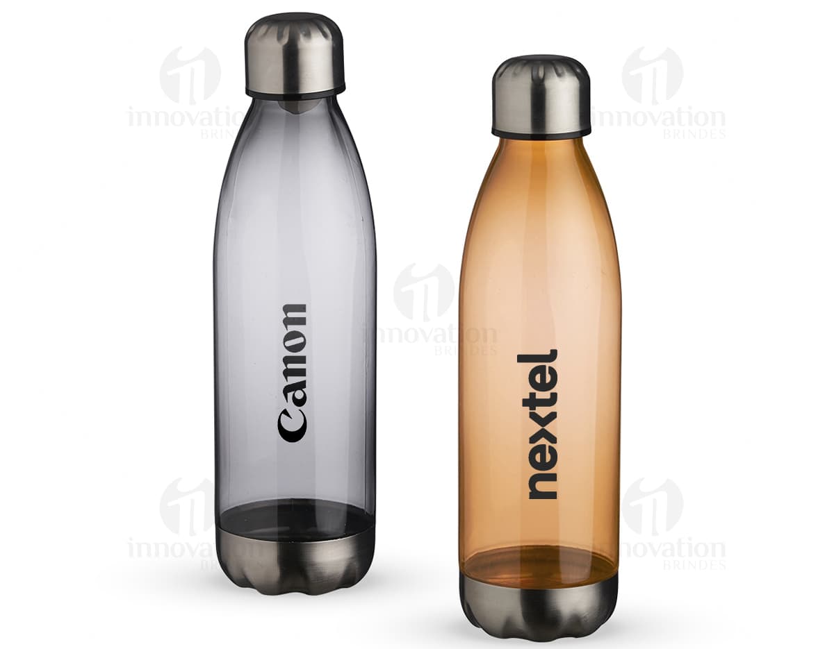 Garrafa de Água de Plástico 700ml - Ideal para se manter hidratado ao longo do dia. Feita de material transparente e resistente, com tampa de rosca para garantir a frescura da sua bebida. Perfeita para levar para o trabalho, academia ou passeios ao ar livre. Adquira já a sua!