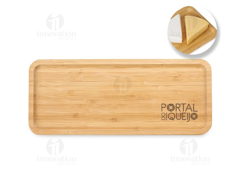 Petisqueira de bambu 36 x 15: Ideal para servir petiscos gourmet de forma elegante e saudável. Feita com bambu orgânico de alta qualidade, essa petisqueira é perfeita para deixar sua mesa mais charmosa e convidativa. Incremente suas reuniões e celebrações com esse item único e sustentável. Peça já a sua!
