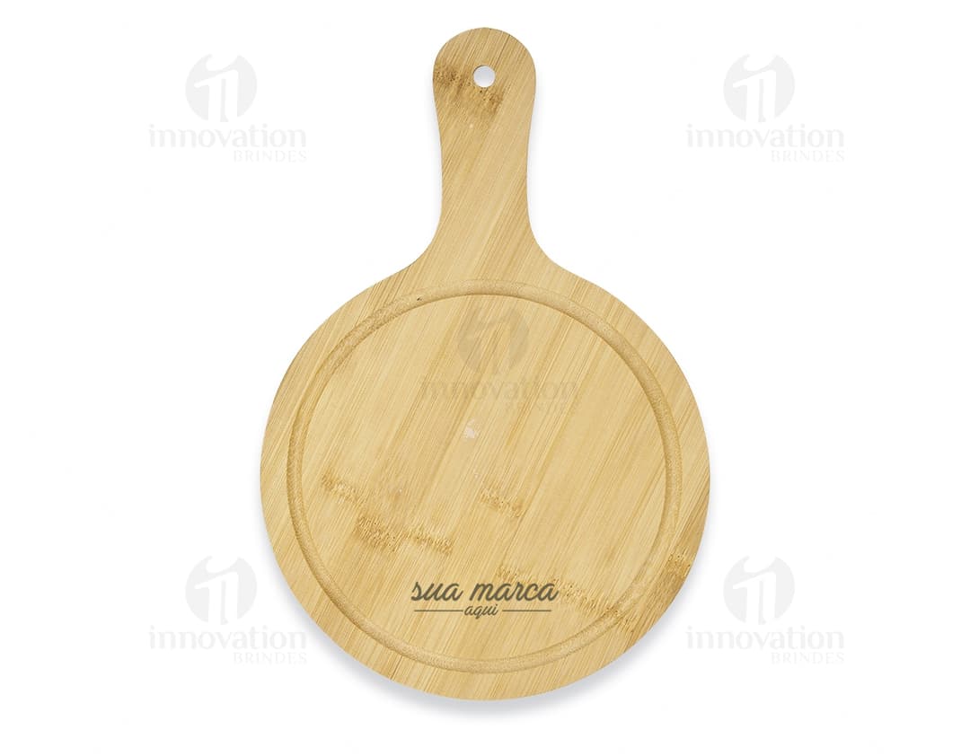 Tábua redonda de madeira orgânica para cozinha - Ideal para cortar alimentos frescos e saudáveis. Com design elegante e prático, a tábua é perfeita para preparar refeições gourmet. Adquira já a sua!