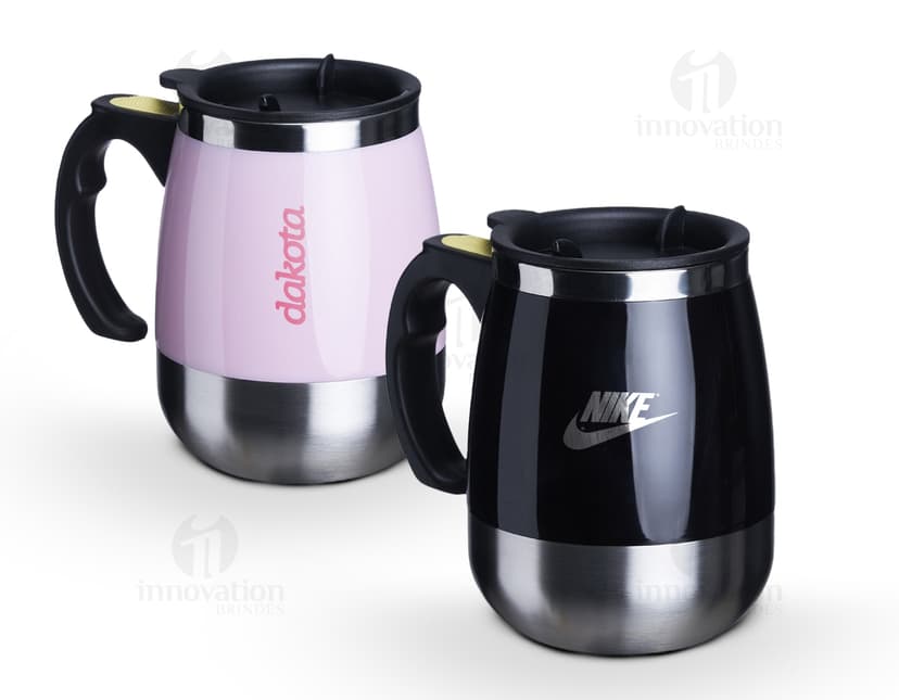 Caneca com misturador 350ml para café da manhã ou chá quente. Feita em cerâmica amarela com detalhes em preto, essa caneca é perfeita para começar o dia com sabor e praticidade. Aumente sua energia matinal com esse utensílio de cozinha que combina estilo e funcionalidade.