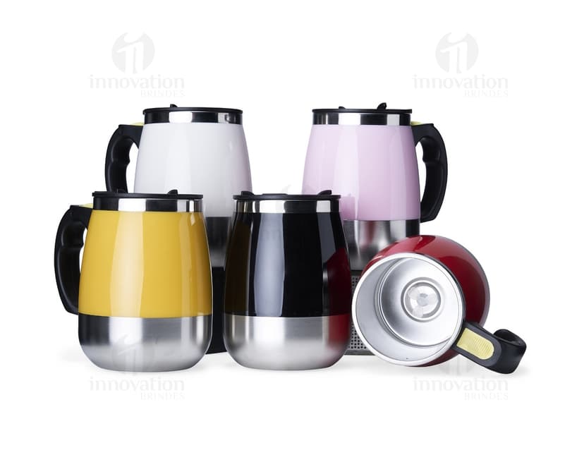 Caneca com Misturador 350ml - Ideal para preparar o seu café ou chá favorito de forma prática e rápida. Com design moderno, essa caneca possui um misturador embutido que garante uma bebida sempre bem misturada. Perfeita para começar o dia com energia!