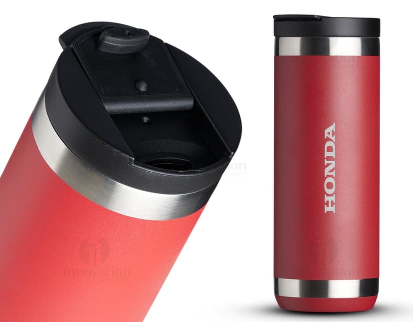 Copo Térmico 550ml de Alta Qualidade em Metal Prateado - Mantenha sua bebida quente ou fria por mais tempo com este copo térmico elegante e durável. Feito de metal prateado de alta qualidade, possui capacidade de 550ml. Perfeito para uso diário ou para presentear alguém especial. Aproveite cada gole com estilo e praticidade!