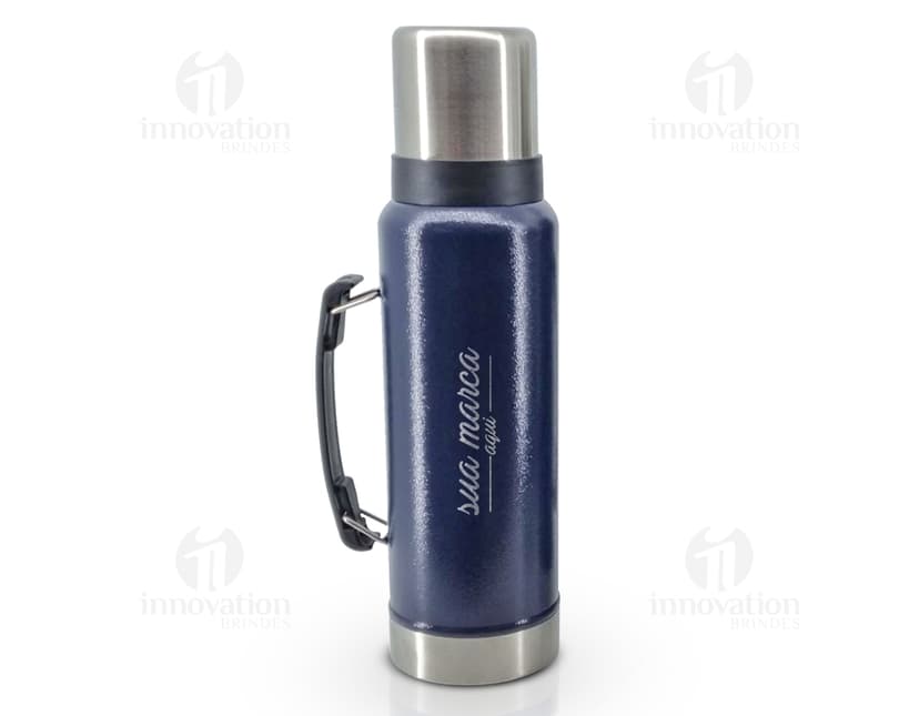 Garrafa térmica 1,4 litro: mantenha suas bebidas frescas ou quentes por mais tempo

Essa garrafa térmica de 1,4 litro é o acessório ideal para manter suas bebidas na temperatura certa por horas a fio. Seja para levar sua água gelada para a academia ou seu café quentinho para o trabalho, essa garrafa é perfeita para te acompanhar onde quer que você vá. Além disso, seu design elegante e prático é ideal para o dia a dia. Garanta a sua agora e aproveite bebidas sempre na temperatura ideal. Assegure sua hidratação ou seu café quentinho durante o dia com essa garrafa térmica de alta qualidade.