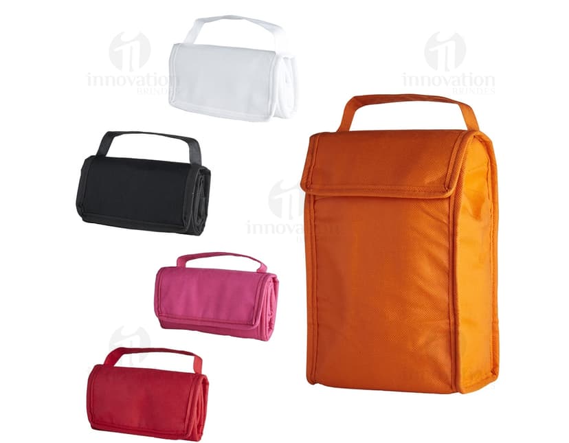 Bolsa Térmica Dobrável 3L: Elegância e praticidade para suas viagens. Perfeita para manter suas bebidas e alimentos frescos. Design moderno e compacto, ideal para viagens de negócios ou passeios. Aproveite a promoção e garanta já a sua!