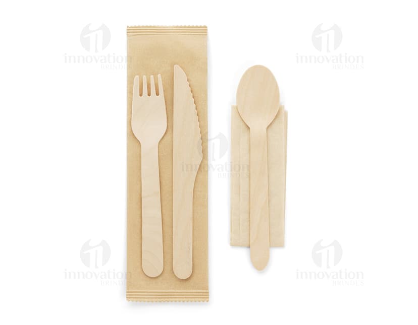 Conjunto de talheres de alta qualidade, perfeito para sua cozinha. Feito em aço inoxidável, possui faca, garfo, colher e utensílios. Ideal para suas refeições diárias, este conjunto é durável e resistente. Adquira já o seu!