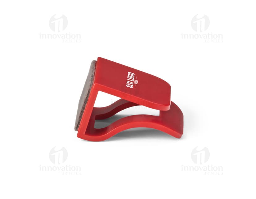 Protetor de webcam com design elegante e prático para garantir sua privacidade. Proteja-se com estilo e segurança. Ideal para uso pessoal e profissional. Adquira já o seu!