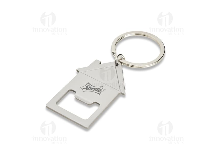 Chaveiro metal abridor dourado - Prático e elegante, ideal para presentear e surpreender. Aproveite o desconto especial e garanta já o seu! Acabamento de alta qualidade, perfeito para adicionar um toque de luxo ao seu dia a dia. Aproveite!