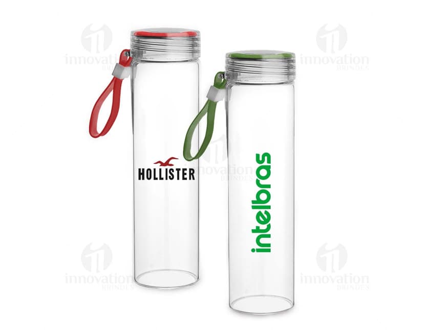 Squeeze de Vidro 500ml transparente com tampa de metal e parte interna de silicone.