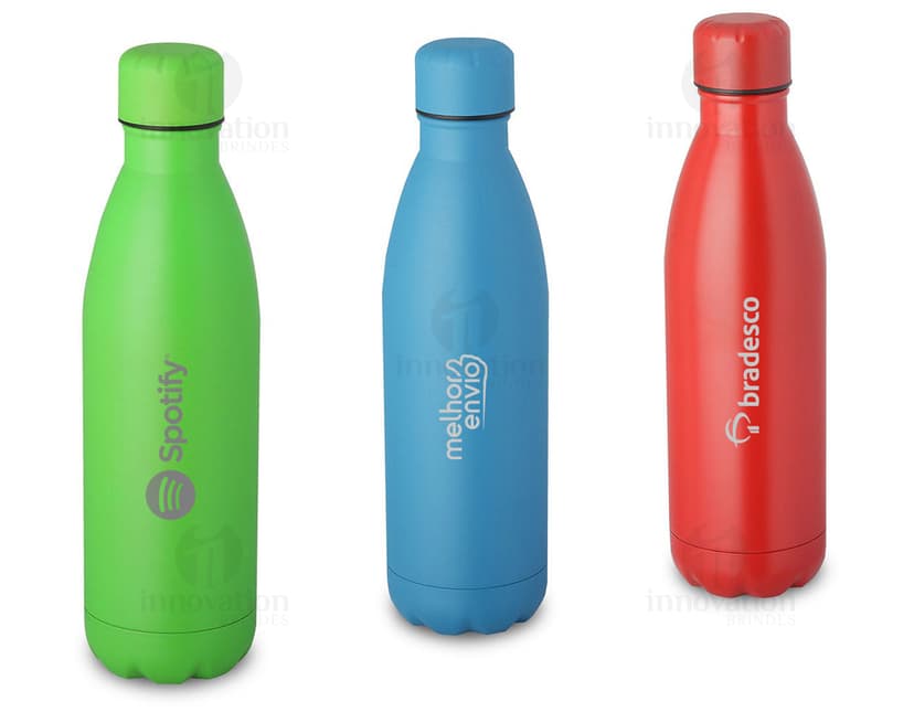Squeeze de Aço Inox 750ml - Ideal para manter suas bebidas sempre frescas e na temperatura desejada. Perfeito para levar para a academia, trabalho ou viagens. Garanta já o seu!