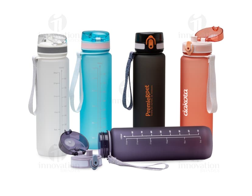 Garrafa Plástica 1 Litro - Mantenha-se hidratado o dia todo com nossa garrafa plástica de 1 litro! Ideal para levar sua água para onde você for, seja no trabalho, academia ou viagem. Feita de plástico resistente, é prática, leve e fácil de limpar. Adquira a sua agora!