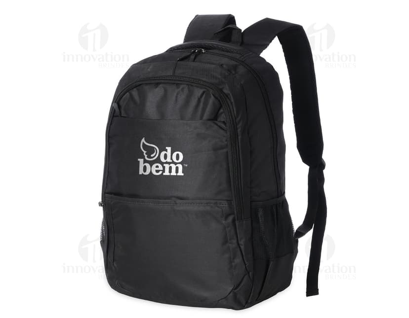 Mochila em nylon preta de 27 litros, ideal para viagens, trabalho e uso casual. Possui alça de mão, zíper, bolsos e compartimentos para armazenamento. Design moderno e elegante, adequado para homens de negócios e profissionais.