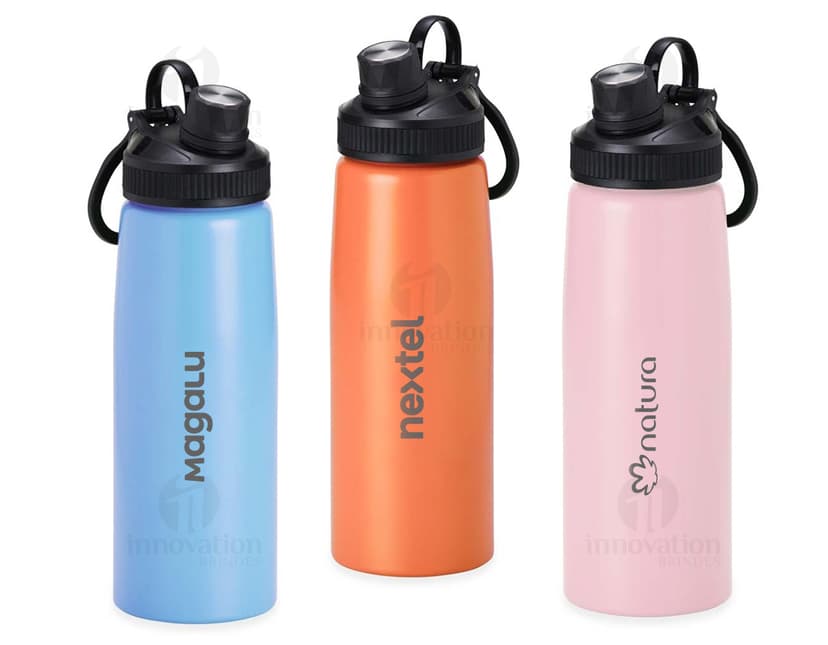 Bottle de aço inoxidável de 900ml, vazio e limpo, com tampa de rosca. Objeto metálico e prateado, fresco e saudável, indicado para armazenar líquidos.