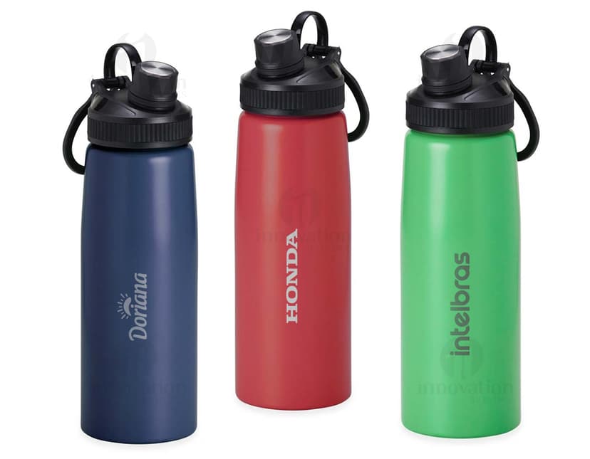 Bottle de aço inoxidável de 900ml, vazio e limpo, com tampa de rosca. Objeto metálico e prateado, fresco e saudável, indicado para armazenar líquidos.