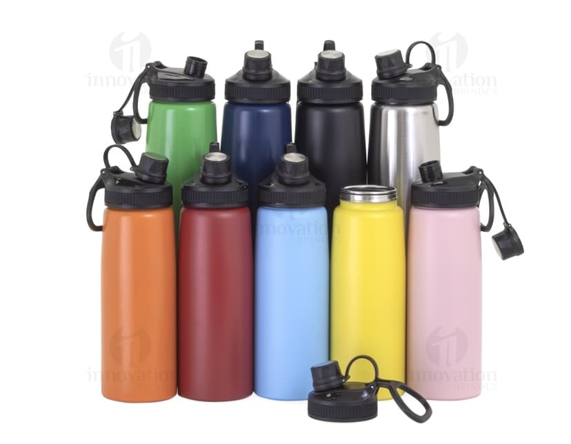 Bottle de aço inoxidável de 900ml, vazio e limpo, com tampa de rosca. Objeto metálico e prateado, fresco e saudável, indicado para armazenar líquidos.