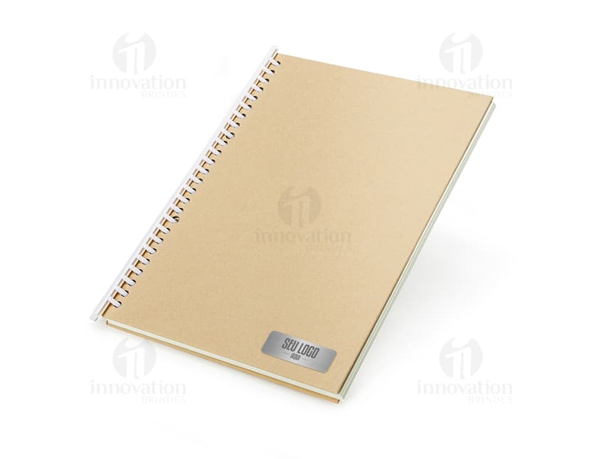 Caderno B5 Kraft 26x19 - Perfeito para organizar suas ideias no escritório ou em casa. Com capa em papel kraft, este caderno é ideal para anotações, lembretes e listas. Mantenha-se sempre organizado com este item de alta qualidade!