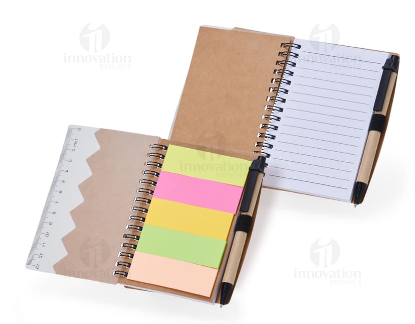 Bloco de anotações 13x10 com capa de proteção e papel de alta qualidade para escrita. Ideal para uso no escritório, escola ou reuniões de negócios. Organize suas tarefas, lembretes e ideias com praticidade e estilo. Garanta já o seu!