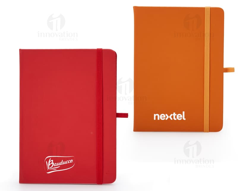 Bloco de anotações emborrachado 17x12, perfeito para organização e praticidade no dia a dia. Ideal para presentear e personalizar com sua marca! Adquira já o seu.
