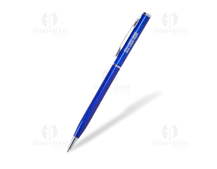 Caneta metálica rotativa azul em close-up, com design moderno e brilhante. Ideal para uso no escritório, escola ou em trabalhos artísticos.