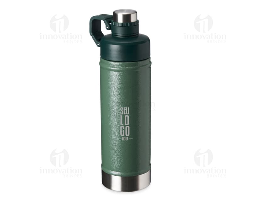 Garrafa térmica 700ml em metal prateado, moderna e profissional. Apresenta design retro e clássico, com tampa de aperto e visor de exibição. Ideal para manter líquidos quentes ou frios por longos períodos.