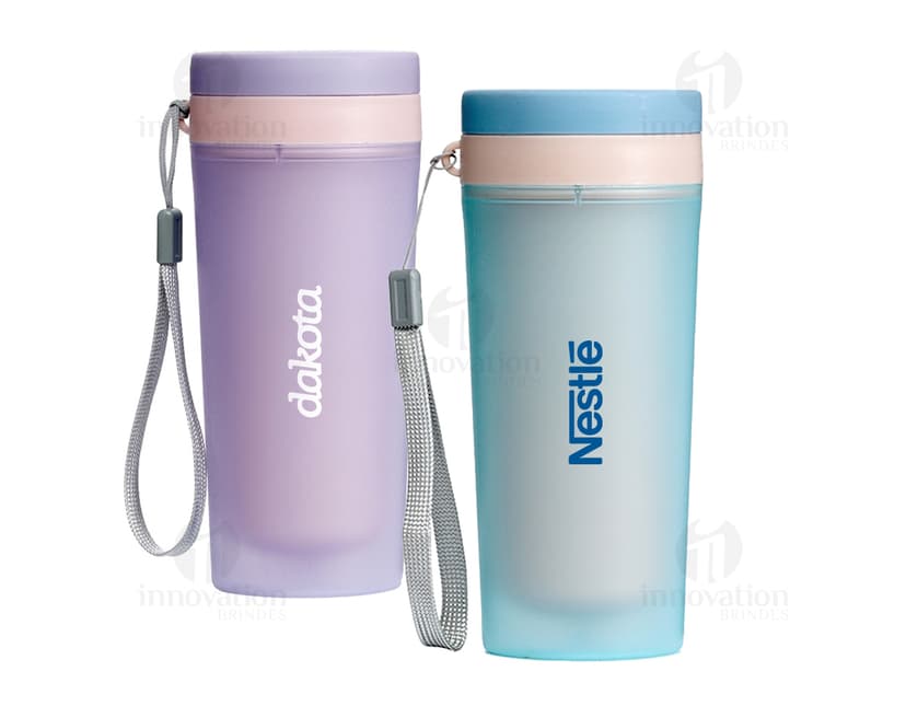 Copo Plástico 350ml - Ideal para presentear clientes e funcionários. Personalize com sua marca e promova seu negócio de forma criativa e sustentável. Peça já o seu!