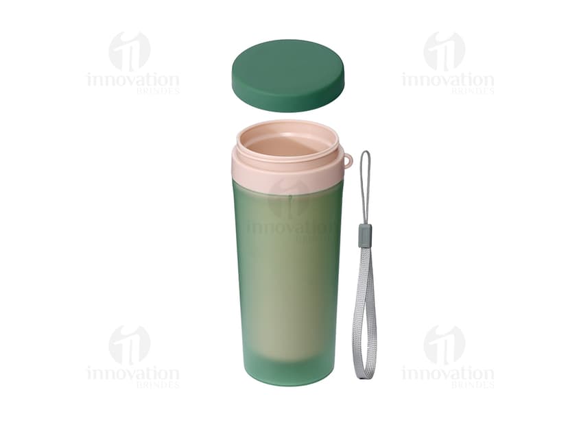 Copos plásticos de 350ml: ideais para brindes corporativos e eventos. Personalize com sua marca e faça sucesso! Leve e práticos, são perfeitos para o dia a dia. Peça já o seu!