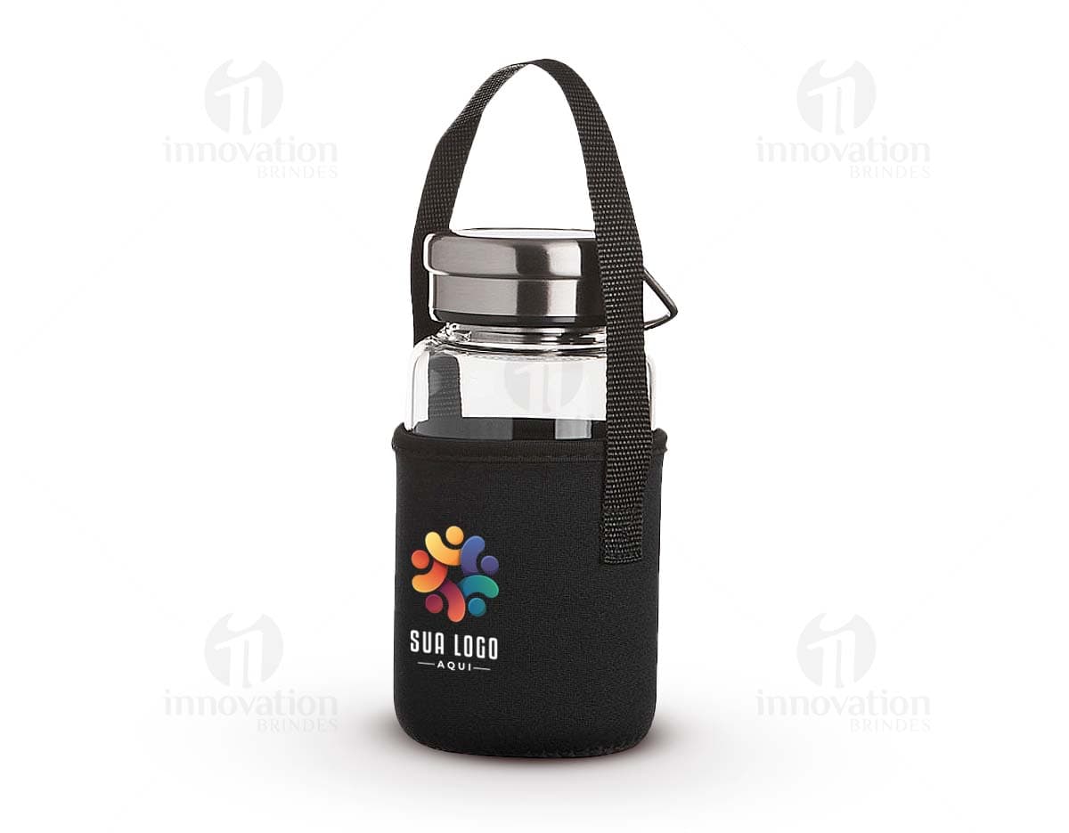 Garrafa de Vidro transparente com capacidade de 650ml.