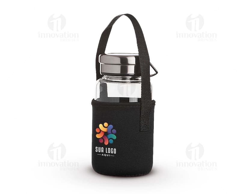 Garrafa de Vidro transparente com capacidade de 650ml.
