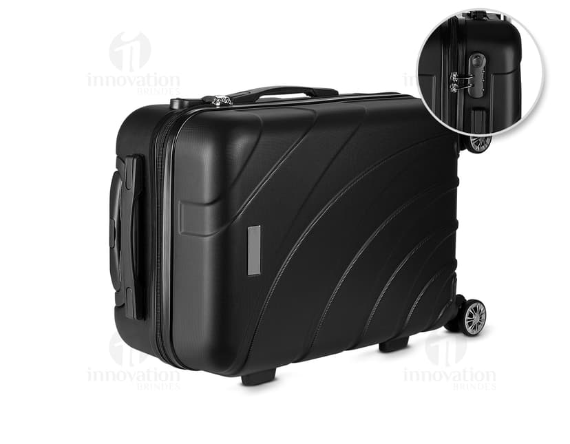 Mala de bordo feita de ABS com carrinho de aço, moderna e resistente. Ideal para viagens de negócios ou lazer, é um item de transporte seguro e prático para guardar seus pertences com segurança. A mala possui detalhes em metal e rodinhas que facilitam o seu deslocamento.