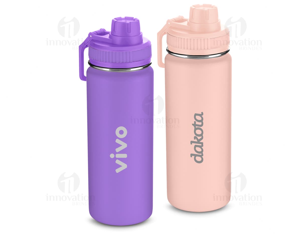 Garrafa de aço inoxidável de 570ml, contendo líquido. Objeto de higiene pessoal, limpo e de metal brilhante. Possui tampa e design transparente.