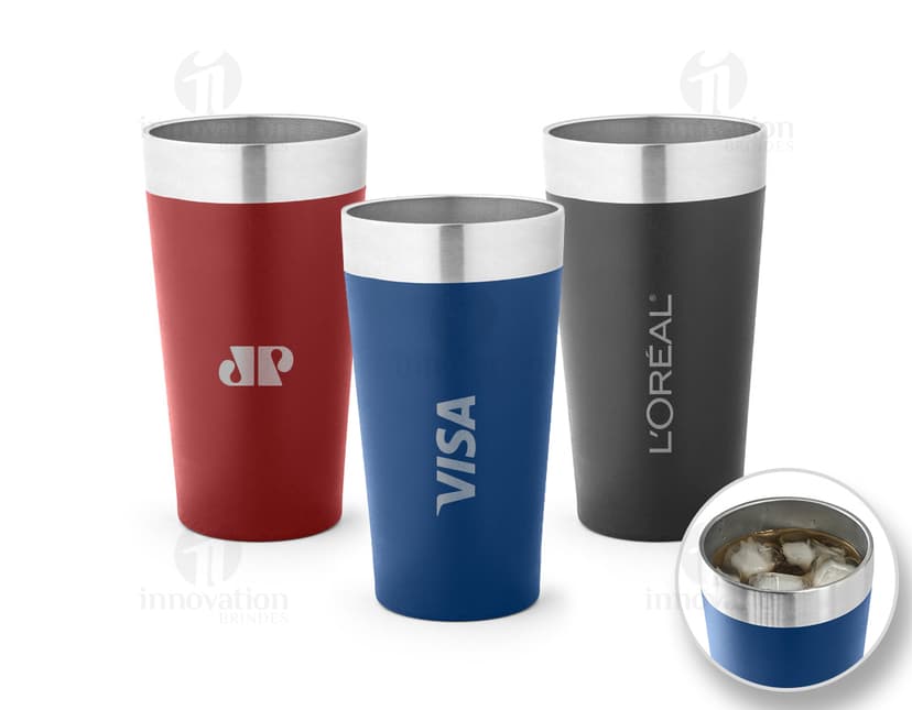 container de metal em 3D, copo térmico 540 mL brilhante em cor prateada e amarela, sem conteúdo, objeto de cuidado e design para armazenamento de líquidos, feito de aço inoxidável com tampa e parede transparente.