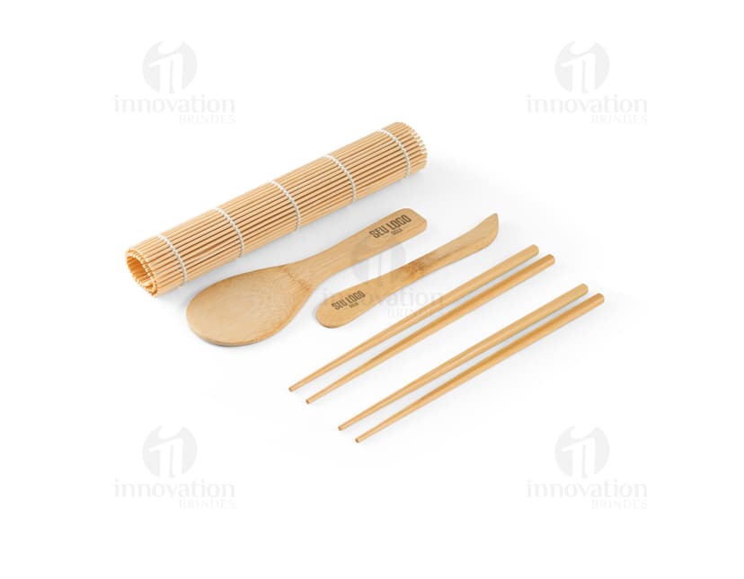 Kit para sushi - Conjunto de utensílios de cozinha em metal para preparar e servir sushi. Composto por palitos, faca, colher e garfo, ideal para refeições japonesas em casa. Utensílios de qualidade que garantem praticidade e elegância à mesa. Adquira já o seu!