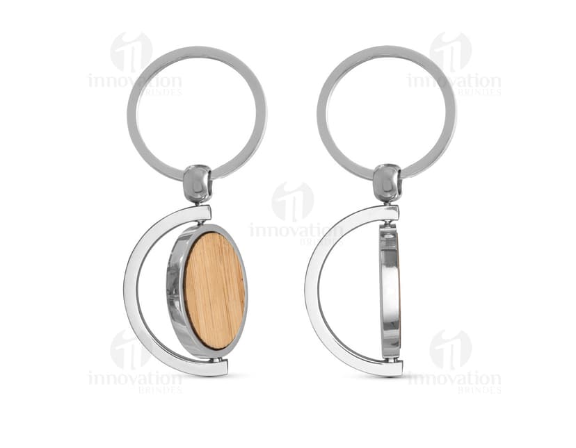 Chaveiro redondo de bambu com detalhes em metal, acessório de segurança e decoração com design simbólico e brilhante.