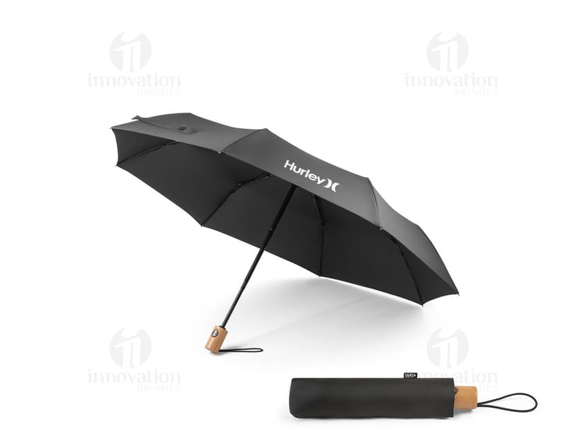 Guarda-chuva rPET pongee com pega, apresentado em uma caixa de presente colorida com laço. O guarda-chuva é brilhante e possui uma decoração festiva.
