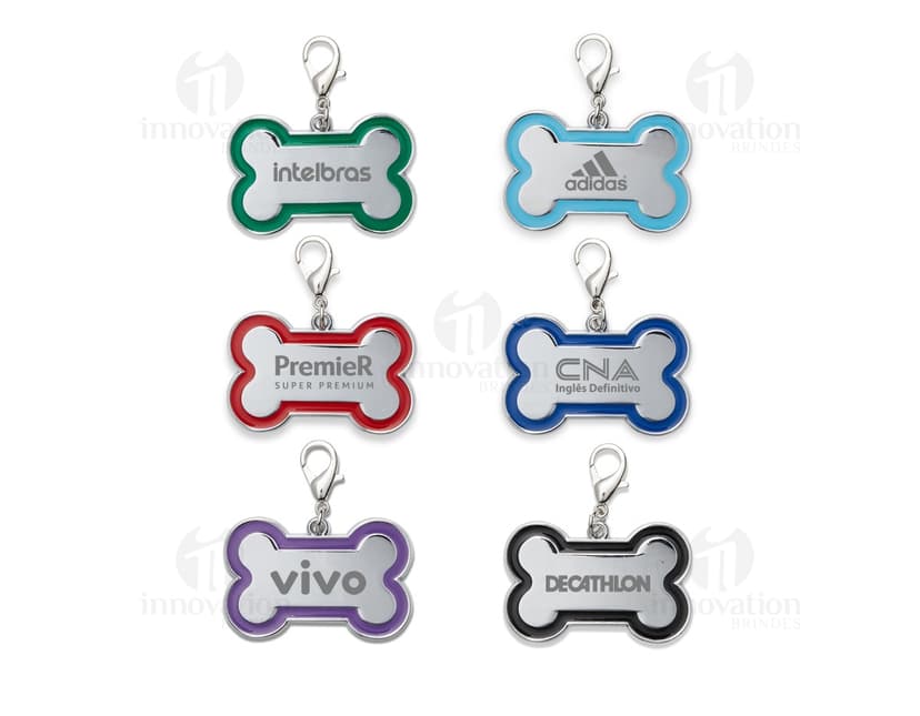 Chaveiro Pets Grande com ícones de animais, símbolos e desenhos coloridos, ideal para adicionar um toque divertido e moderno ao seu chaveiro.