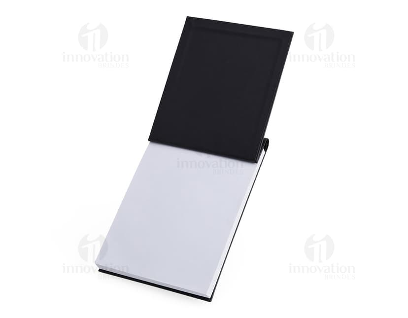 Bloco de anotações em couro sintético para uso em escritório, com design moderno e espaço para armazenar informações importantes. Ideal para guardar notas, documentos e ideias de forma organizada.