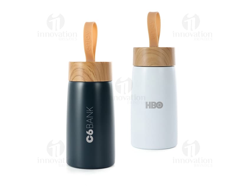 Garrafa Inox Parede Dupla 250ml: mantenha suas bebidas sempre na temperatura ideal com esta garrafa resistente e elegante. Perfeita para levar aonde quer que vá!