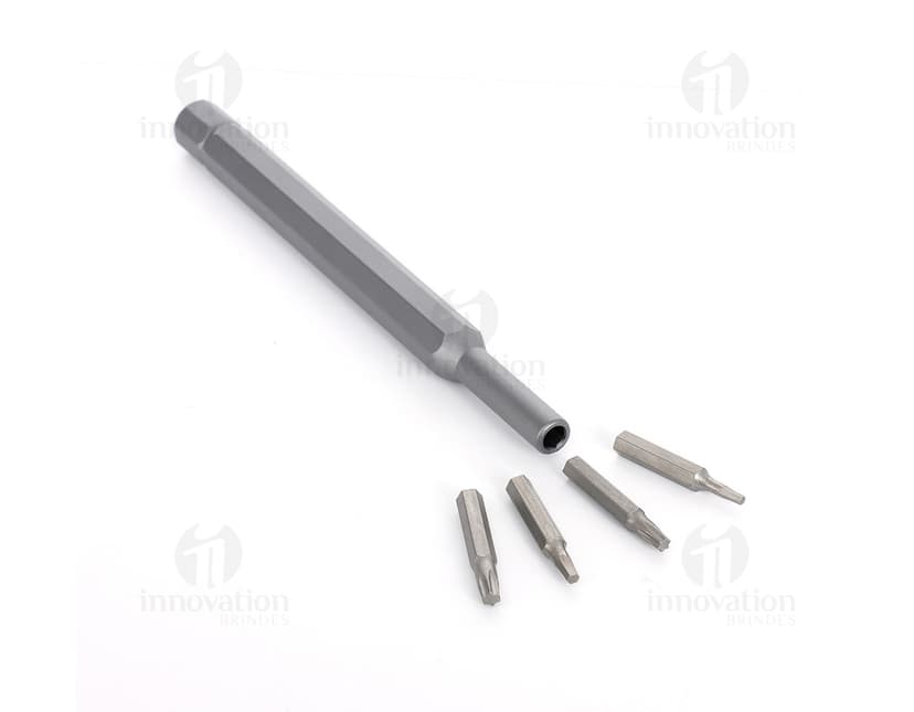 Kit ferramenta 25 peças com estojo preto, contendo equipamentos de tecnologia, como notebook, servidor e computador desktop. O estojo possui design moderno e é feito de plástico resistente. Ideal para armazenar e organizar informações e documentos de forma segura.