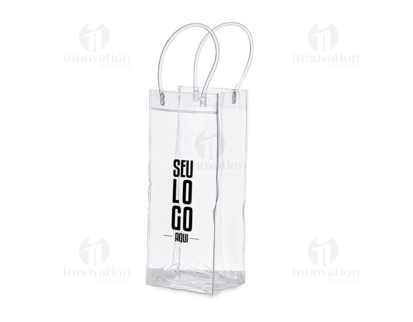 Sacola plástica transparente com alça para gelo.