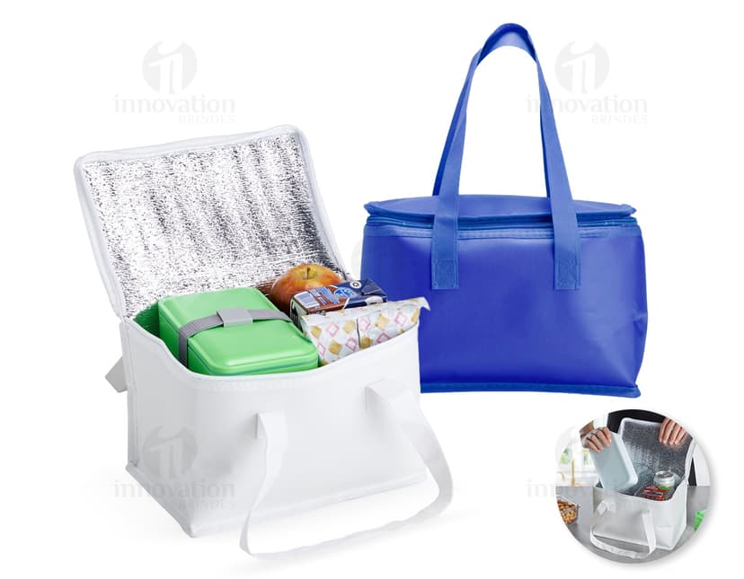 Imagem de uma bolsa térmica de 6 litros em TNT, um produto eletrônico, equipamento de escritório e de transportar, com design moderno em três dimensões.