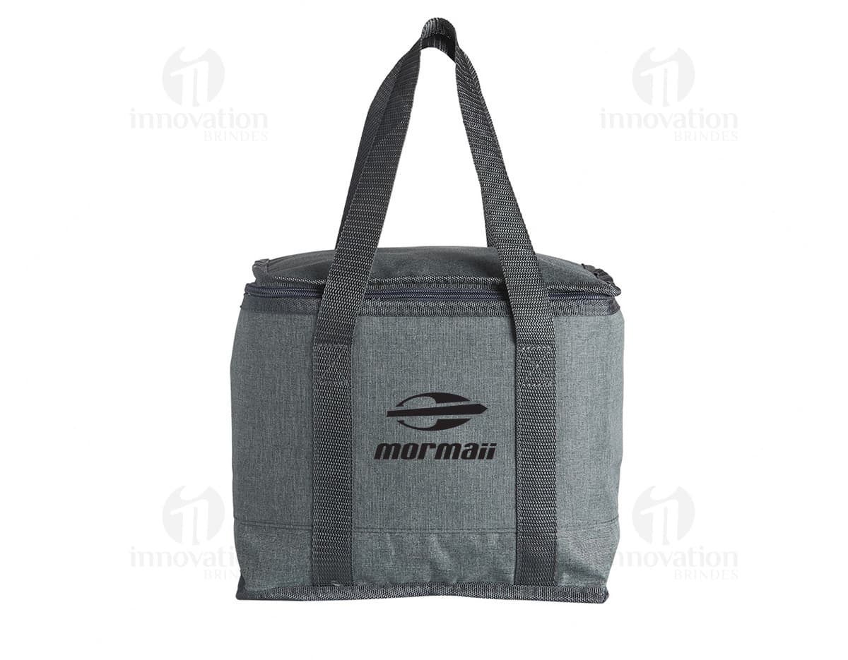 Bolsa Térmica 12 Litros na cor azul, com alça para transporte e zíper na parte superior. A bolsa está fechada e apresenta um design simples e funcional.