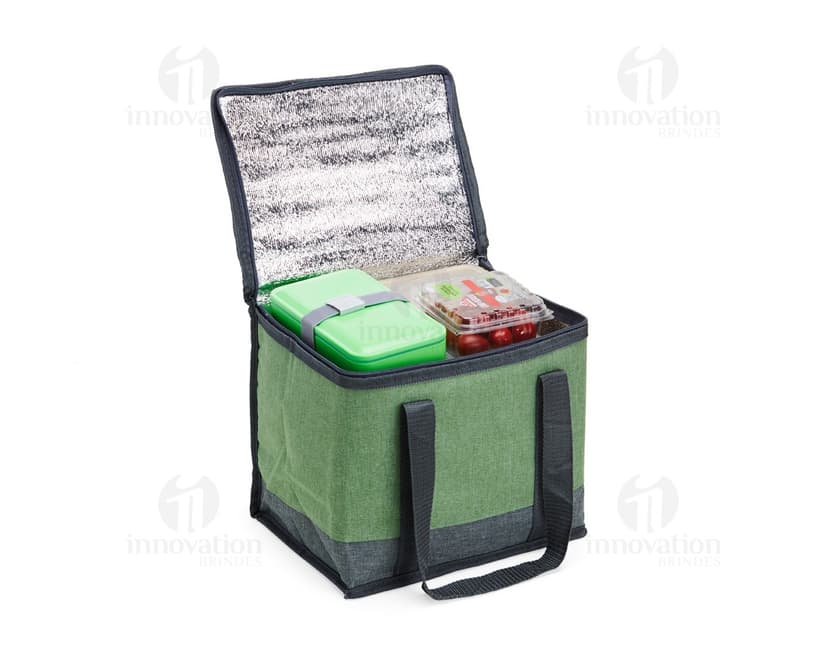 Bolsa Térmica 12 Litros na cor azul, com alça para transporte e zíper na parte superior. A bolsa está fechada e apresenta um design simples e funcional.