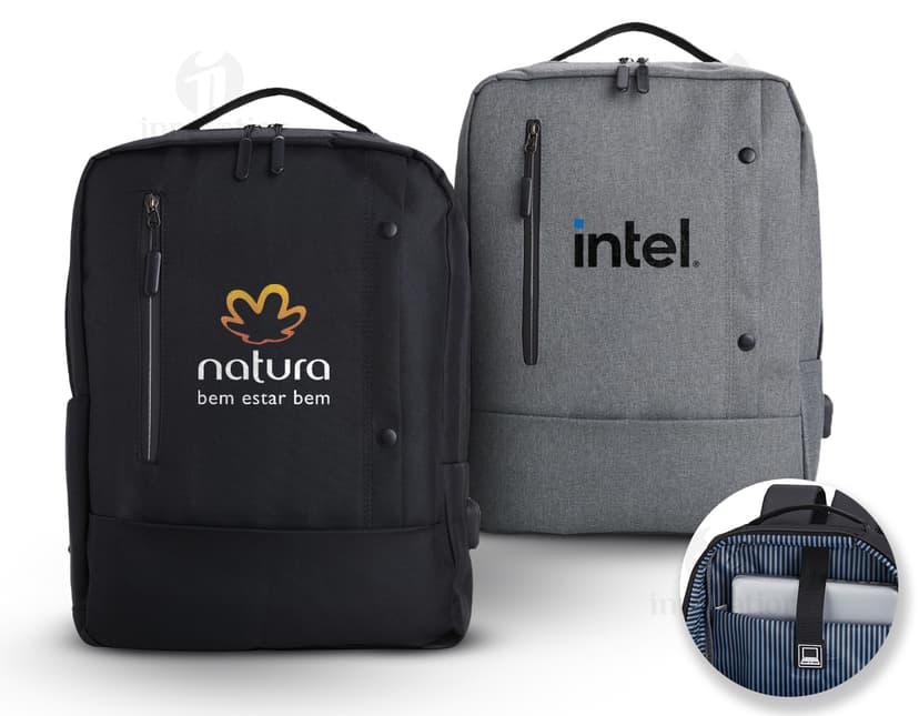 Mochila preta de nylon com 22 litros de capacidade, possui entrada USB e 4 compartimentos. Ideal para uso em viagens de negócios ou no dia a dia para transportar objetos e equipamentos de forma organizada.