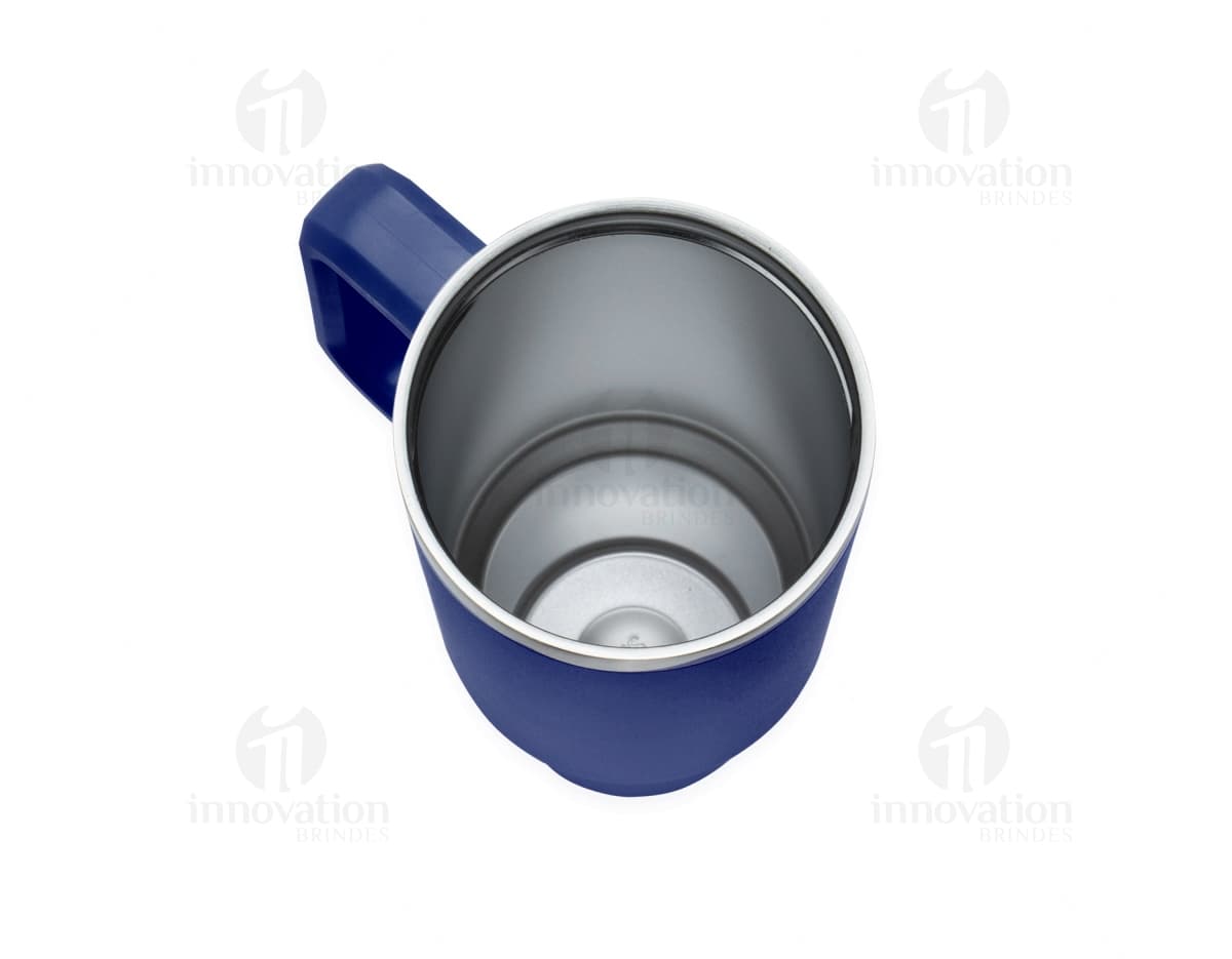 Caneca térmica inox 1,2L c/ tampa em metal prateado, vazia e limpa. A imagem mostra um objeto redondo e brilhante, com tampa e alça.
