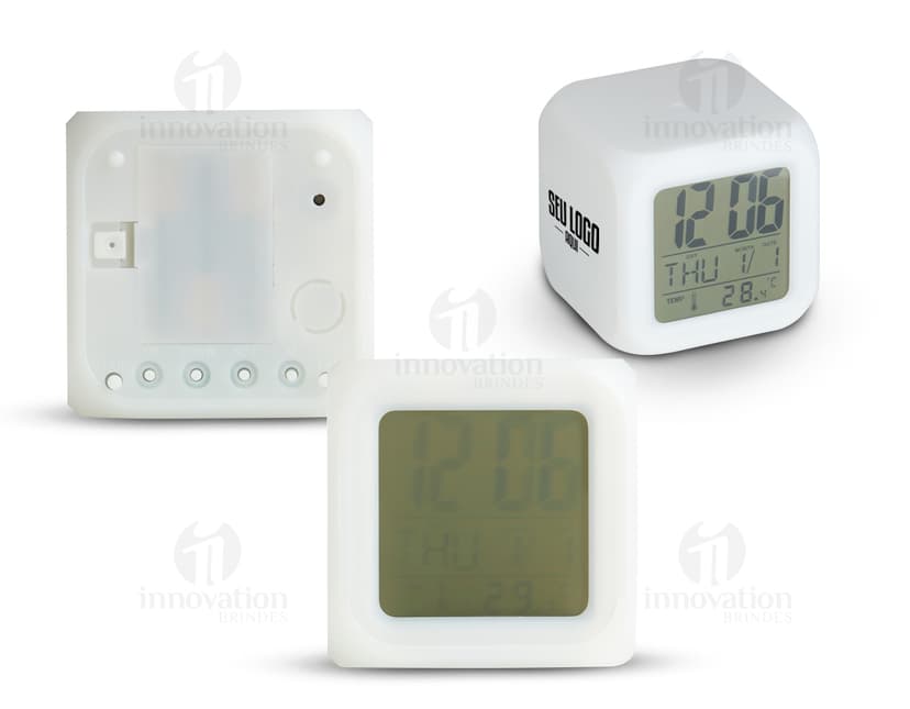 Relógio digital LED com despertador, tecnologia moderna e design elegante. Perfeito para controlar o tempo com precisão. Ideal para o seu dia a dia.