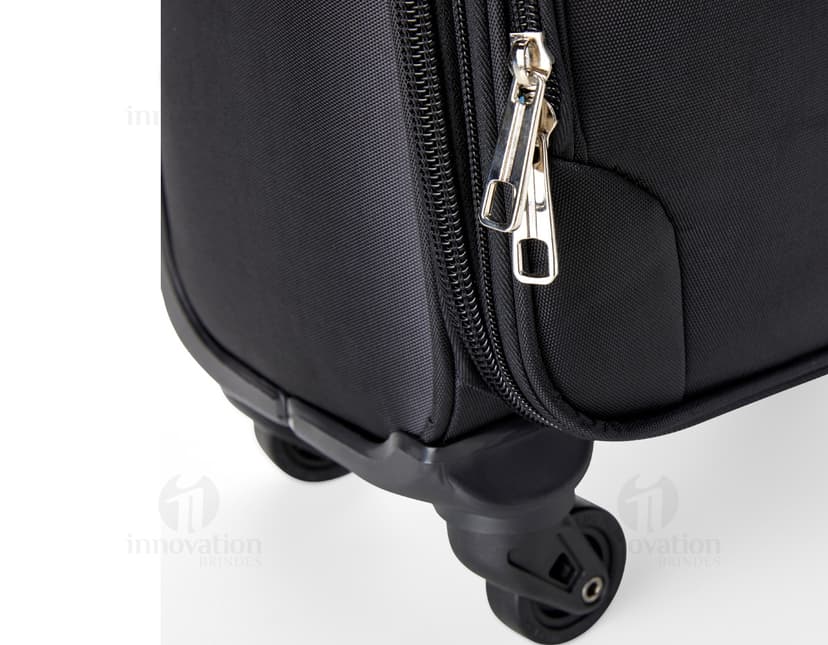 Mala de viagem de 48 litros em couro preto, moderna e elegante, ideal para viagens a negócios. Inclui alça de mão, compartimento para laptop, fecho com suporte de metal e diversas opções de armazenamento.