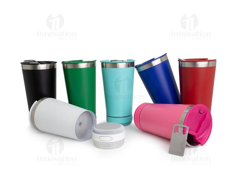 Container de alta qualidade, elegante e funcional, apresentando um copo térmico em aço inoxidável com caixa de som integrada. Perfeito para drinks gelados, sucos frescos, café quente ou qualquer outra bebida de sua preferência. O design moderno e prático torna o copo ideal para festas, bar, café da manhã ou qualquer ocasião especial. A combinação de tecnologia e estilo, com a praticidade do copo térmico e a diversão da caixa de som, proporciona uma experiência única e inovadora.